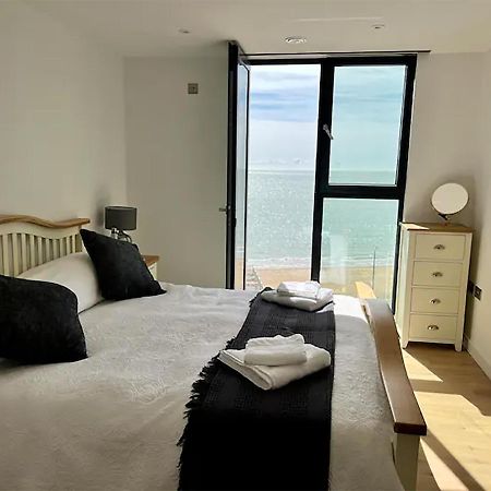 Sohot Stays Royal Sands Seaview Apt Free Parking Sleeps 4 ラムズゲート エクステリア 写真