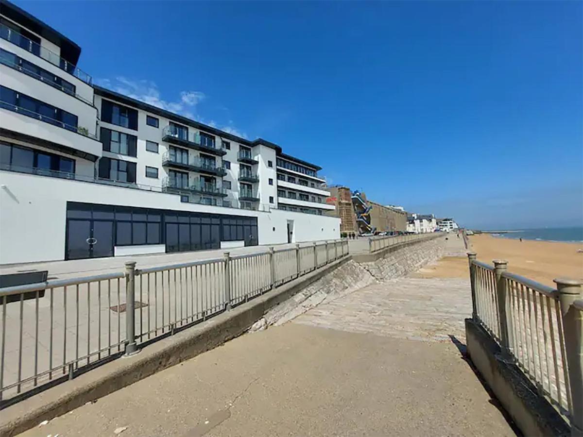Sohot Stays Royal Sands Seaview Apt Free Parking Sleeps 4 ラムズゲート エクステリア 写真